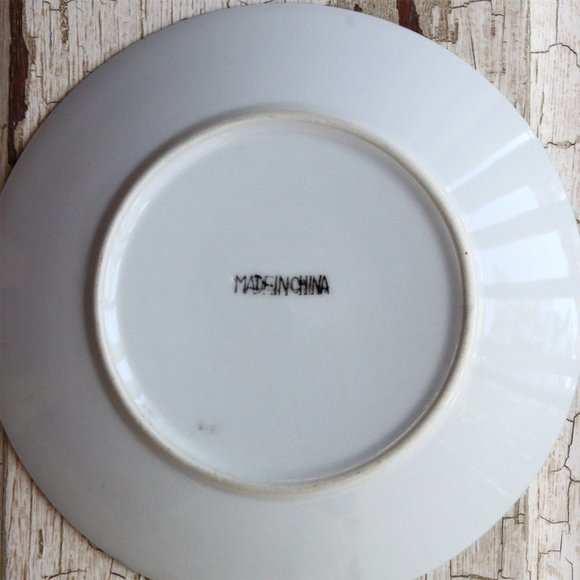 Road Runner Plate Decorative Hand Painted Artist Signed Charo SW Decor 6.5 Inch - Picture 4 of 6